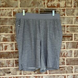 Lululemon Athletica men’s Gray T.H.E. Shorts